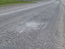 Road pavement cracking